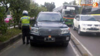 Terobos Busway, Mobil Berstiker Istana Kepresidenan Ditilang
