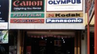 Digital Turun, SLR Naik Tangga di Padang