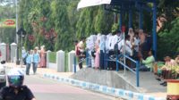 Operasi Pertama, Penumpang Trans Padang Harus “Nunggu” Lama
