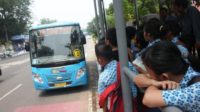 Pelajar Telat, Bus Trans Padang Harus Tambah Armada