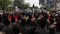 Unjuk Rasa “Anti Siloam” Warnai Akhir Jabatan Walikota Padang