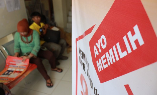 Alat peraga sosialiasi Pilkada Padang putaran kedua. FOTO/HUDA PUTRA