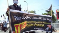 Tolak JKN, Hizbut Tahrir Geruduk Pemprov Sumbar