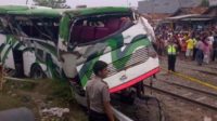 Bus PO Haryanto Dihantam Kereta, 22 Penumpang Terluka