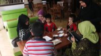 “Sushi Rock n Roll” Restoran Masakan Jepang Terkomplit !