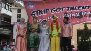 PORSENI STKIP PGRI SUMBAR Adakan Lomba Busana Muslim Casual