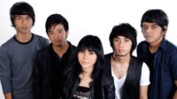 Gitaris Divonis Setahun, Geisha Sedih