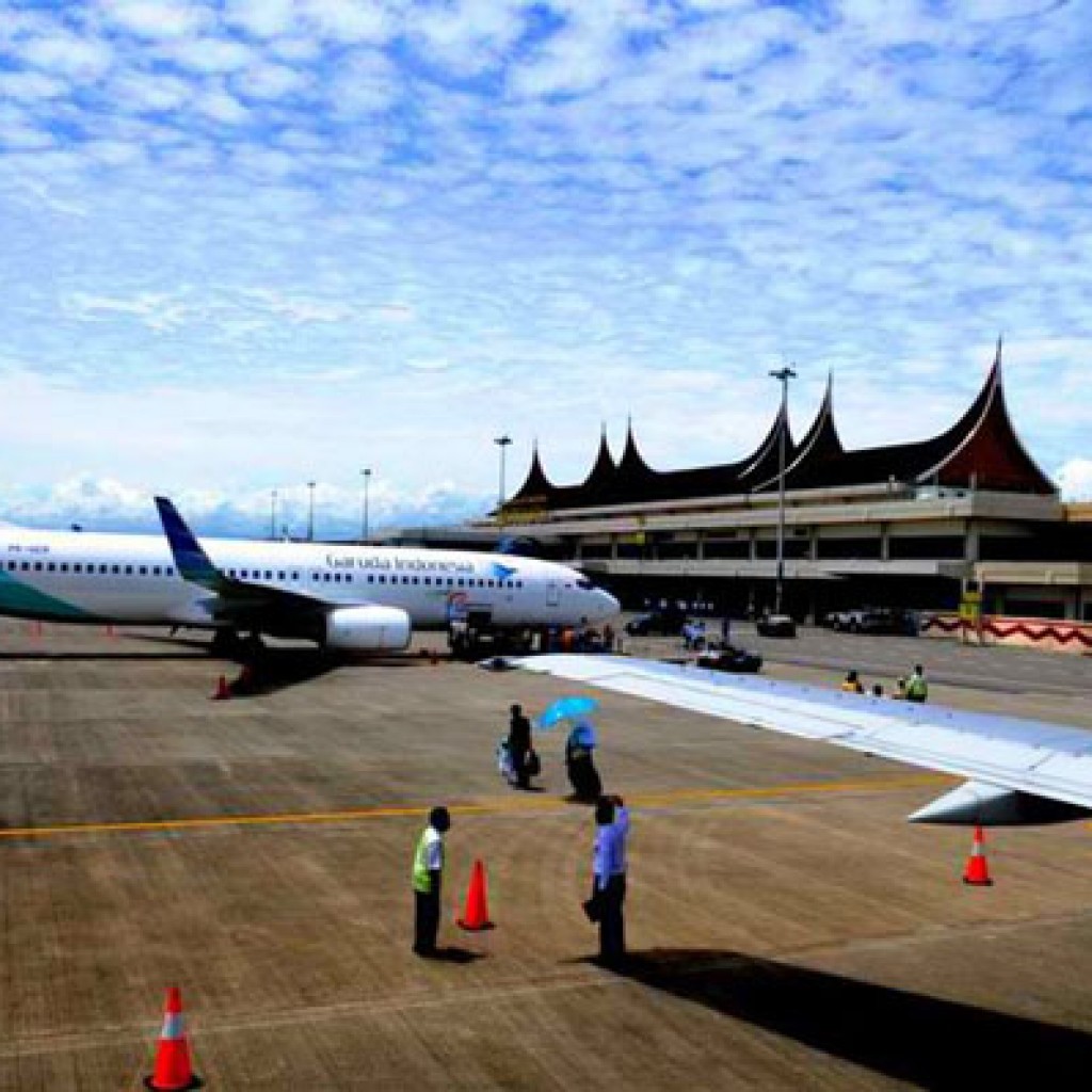 Bandara Internasional Minangkabau. Kabupaten Padang Pariaman, Sumatera Barat.