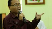 Arek Suroboyo Berpuisi, Buku “Rumah Kartu” Dibedah