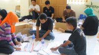 Sortir Surat Suara, KPU Padang Dibantu Warga
