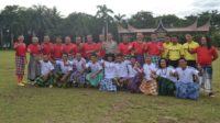 Peringati Hut RI, Polda Sumbar Bersepak Bola Ria Bersama Wartawan