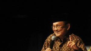 BJ Habibie Jalani Perawatan di RS Santo Borromeus
