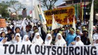 Gelar Demo, Pekerja Outsourcing Tuntut Menteri BUMN Realisasikan Kesepakatan