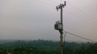 Jatuh Empat Meter Karena Tersengat Listrik, Pria Ini Kritis