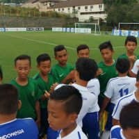 Sesi bertukar cerita selepas pertandingan persahabatan membuat anak-anak Indonesia saling mengenal satu sama lain, menjadikan Training Camp AQUADNC 2016 bukan hanya sekedar persiapan menuju Final Dunia DNC 2016, namun juga wadah untuk semakin mengenal dan bersahabat dengan banyak tim.