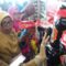 BPOM Padang saat sidang produk mie instan asal Korea di lapangan. Senin (19/6/2017) Kabarpadang Image/Soenandarboedi