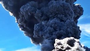 Gunung Marapi Masih Terus Erupsi