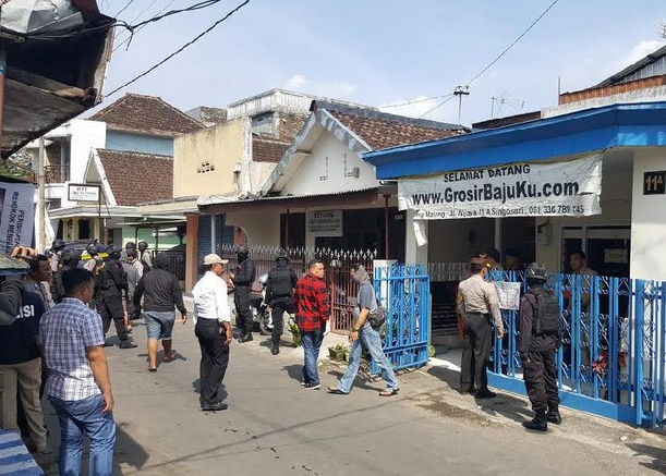 Kediaman Sahrul yang membuka usaha toko online.