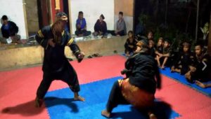 Peragakan Jurus di Pentjak Silat Festival di Malioboro