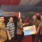 Direktur Marketing PT Astra Daihatsu Motor, Amelia Tjandra menyerahkan secara langsung pemenang Daihatsu Setia wilayah Sumatera di Dealer Daihatsu Cabang Padang, Senin (28/8/2017).
