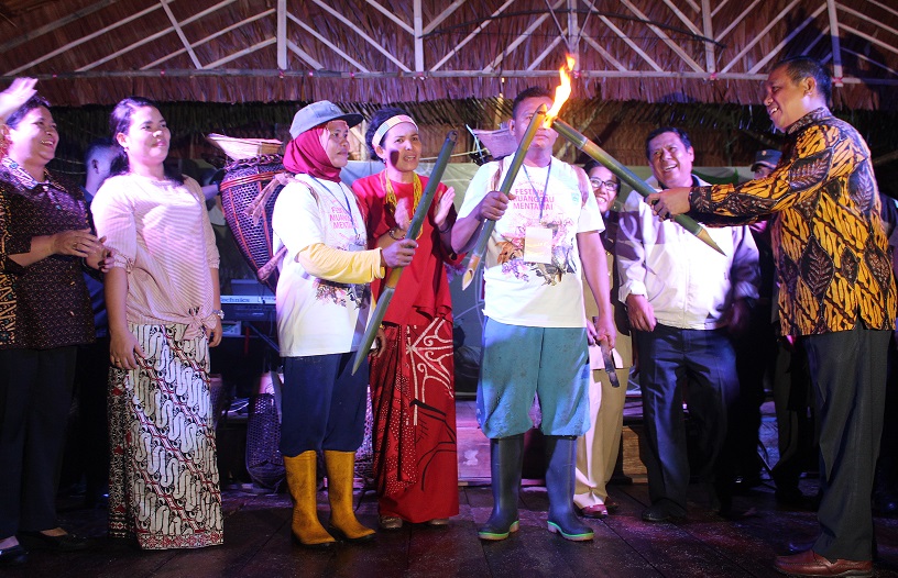 Festival Muanggau Mentawai.