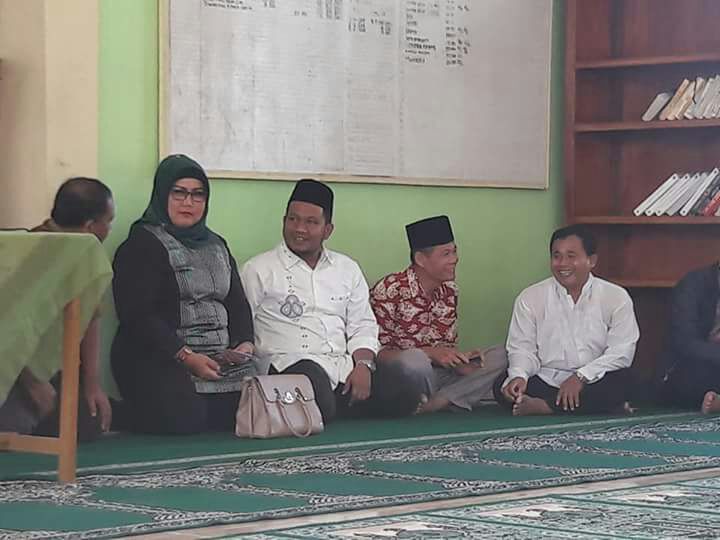 Reses di Mesjid Al Kuwait Kompleks Mitra Utama II Banuaran, Jumat (8/2/2018).