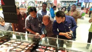 Kemendag Sidak Harga Komoditi di Trans Mart Padang