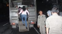 Beroperasi Saat Ramadan, Satpol PP Amankan Empat Wanita Pemandu Karaoke