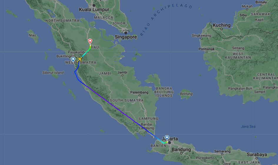 Tangkapan layar penerbangan Super Air Jet IU-812 dari Jakarta, Kamis 28 Maret 2024. Foto : FlighRadar24
