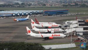 Erupsi Gunung Ruang Ganggu Penerbangan di Bandara Sam Ratulangi