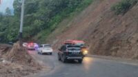 Jalan Malalak Kembali Normal Pasca Longsor, Pengendara Diminta Waspada