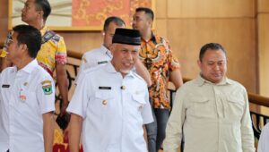 Mahyeldi Pemuncak 4 Survei Terakhir, Epyardi Tiba-tiba Naik di Survei Integral
