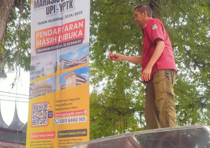 ratusan-baliho-liar-ditertibkan-satpol-pp-damkar-tanah-datar