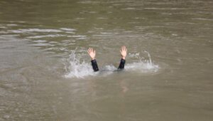 Tewas Tenggelam Saat Bersihkan Danau, Pria Bogor Tewas