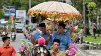 Naiki Bendi, Mahyeldi-Vasko Resmi Daftar ke KPU Sumbar