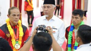 Cara Mahyeldi Apresiasi Atlet Peraih Medali Emas