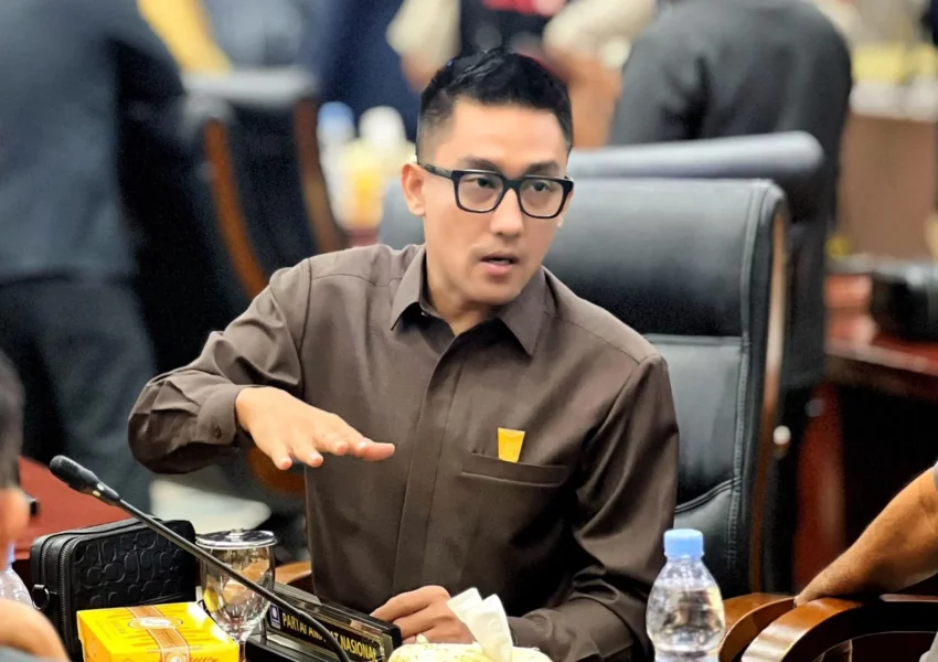 dprd-desak-pemko-padang-benahi-kawasan-pantai,-sorotan-tajam-atas-parkir-liar-dan-pelayanan-wisata