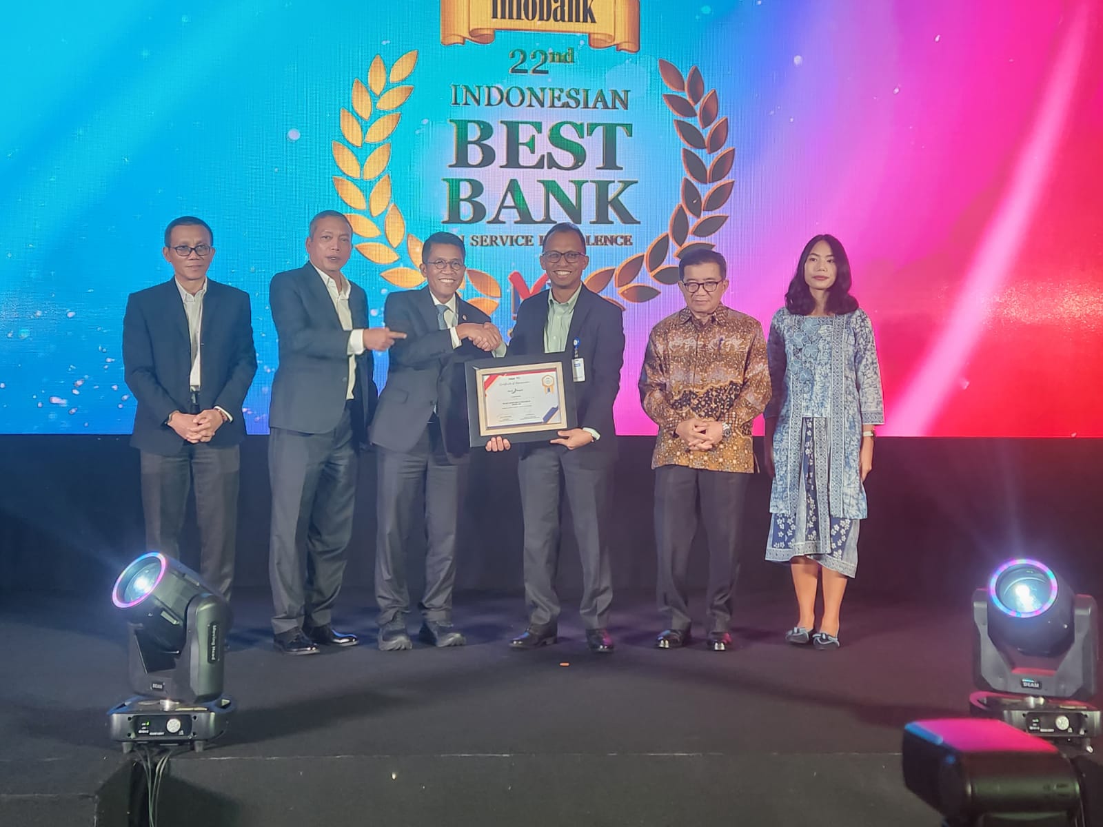 bank-nagari-raih-2-penghargaan-banking-service-excellence-awards