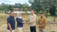 Semen Padang Gandeng Pramuka Sumbar Tanam Kaliandra