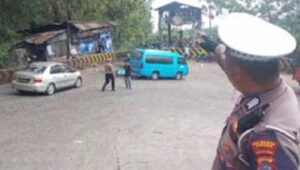 Truk Mogok Picu Macet Parah di Sitinjau Lauik, Kini Teratasi