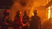 Rumah di Seberang Padang Utara Dilalap Api Dini Hari, Kerugian Diperkirakan Ratusan Juta Rupiah