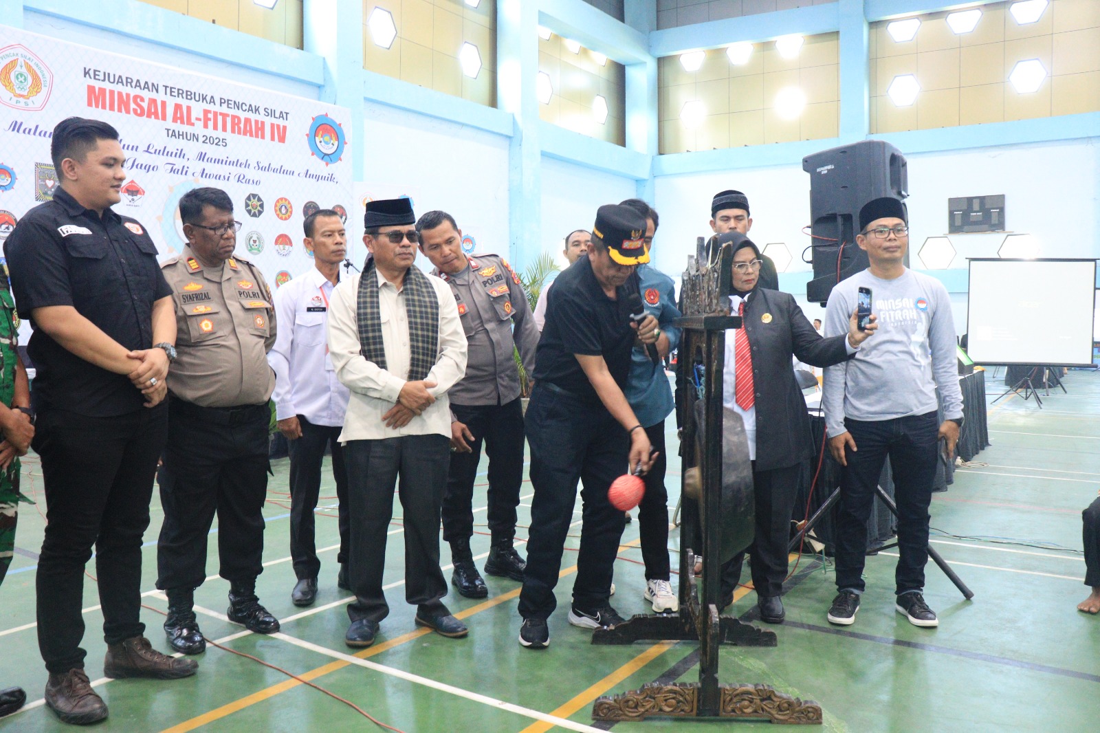 pemko-dukung-900-pesilat-di-payakumbuh:-ajang-bakat-dan-ekonomi-bangkit!