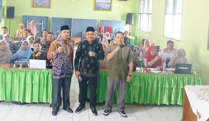 operator-kua-dan-min-dibekali-pembinaan-aplikasi-srikandi