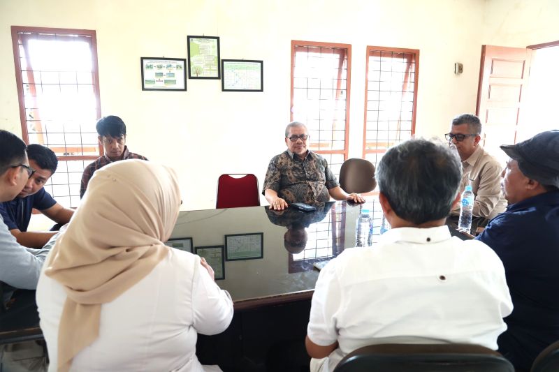 dprd-sumbar-dorong-pengelolaan-sampah-optimal-untuk-tambah-pad