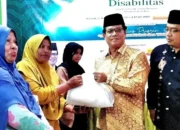 Kankemenag Pariaman Bagikan Ratusan Paket Sembako