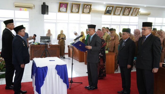 Bupati Lantik Abdurrahman Hadi Jadi Sekda Tanah Datar