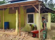 TNI Bangun Mushala Al-Muhajirin di Sungai Kambut Kembali