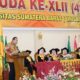 hadiri-wisuda-unisbar,-yota-balad-tekankan-soal-pentingnya-peranan-tenaga-kesehatan