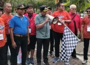 Wawako Kota Padang Lepas Ratusan Alumni di Jalan Sehat IKASEMPAT