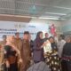 7.105-kk-di-payakumbuh-terima-bantuan-pangan-dari-pemerintah